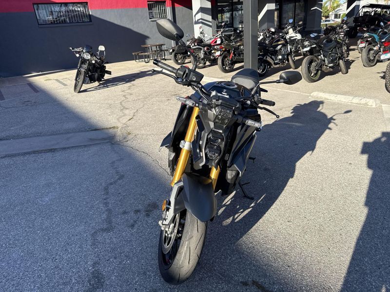 Used 2023 Suzuki GSX-S1000 Image 10