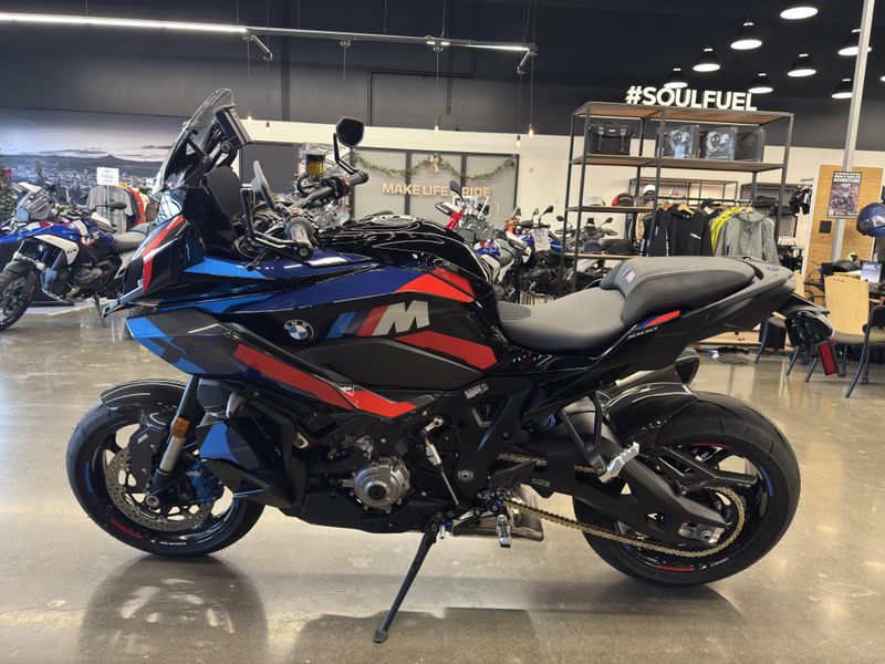 2025 BMW M 1000 XR - BLACK STORM METALLIC
