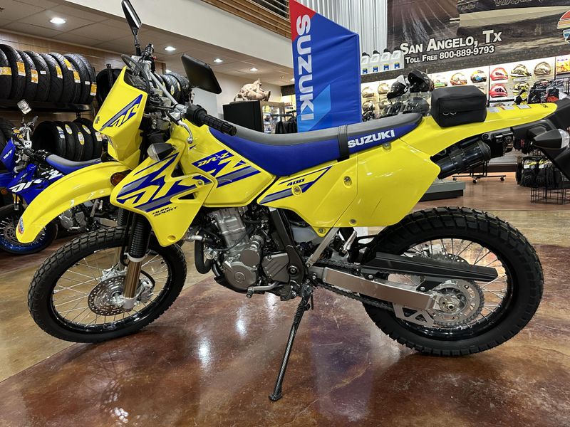 2024 Suzuki DRZ 400S BLACK AND YELLOWImage 7