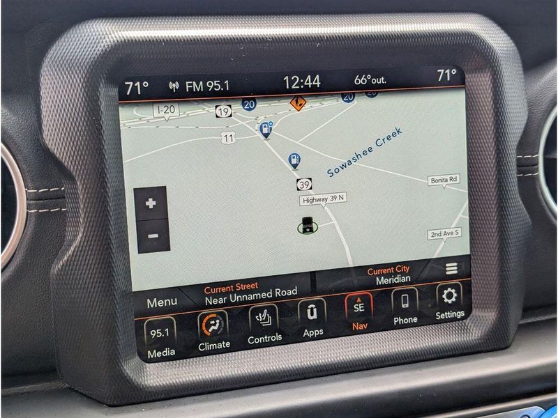 2021 Jeep Wrangler 4xE Unlimited SaharaImage 16