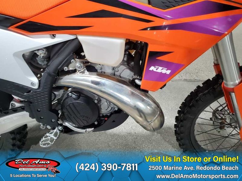 2024 KTM 250 XC-W  in a ORANGE exterior color. Del Amo Motorsports of Redondo Beach (424) 304-1660 delamomotorsports.com 