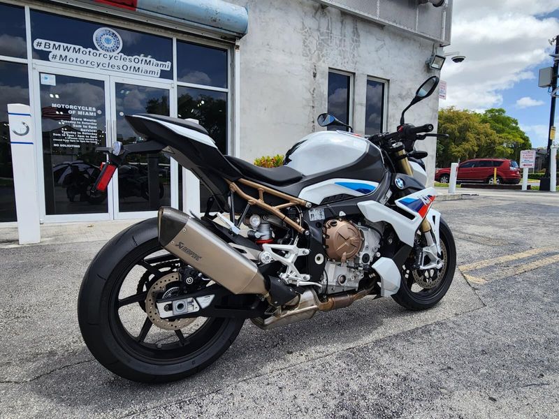 Used 2023 BMW S 1000 R Image 12