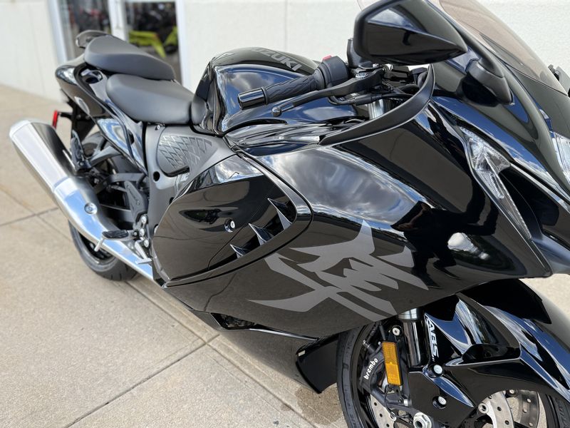 2025 Suzuki HayabusaImage 8