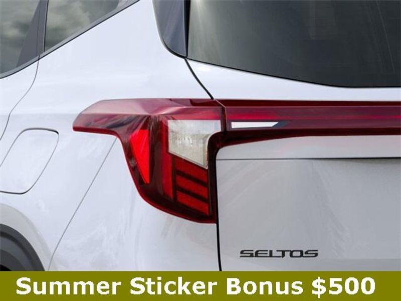 2025 Kia Seltos SImage 11