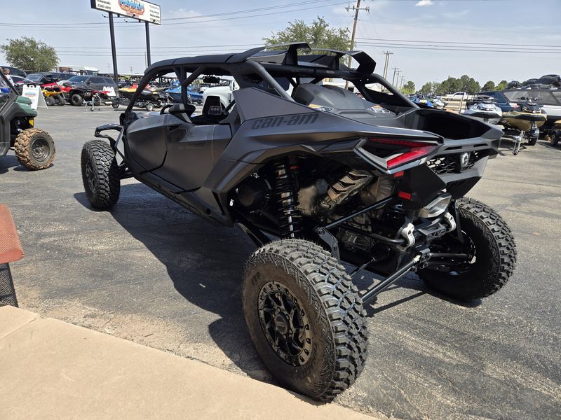 2025 Can-Am MAVERICK R MAX X RS 999T DCT TRIPLE BLACK Image 5