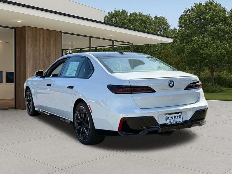 New 2026 BMW i7 xDrive60Image 12
