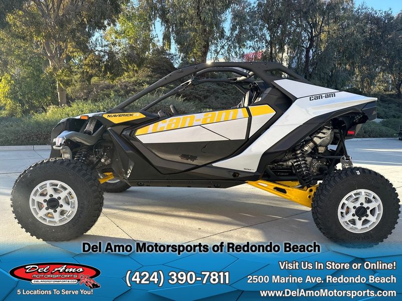 2024 Can-Am 9BRB  in a CATALYST GRAY & NEO YELLOW exterior color. Del Amo Motorsports of Redondo Beach (424) 304-1660 delamomotorsports.com 