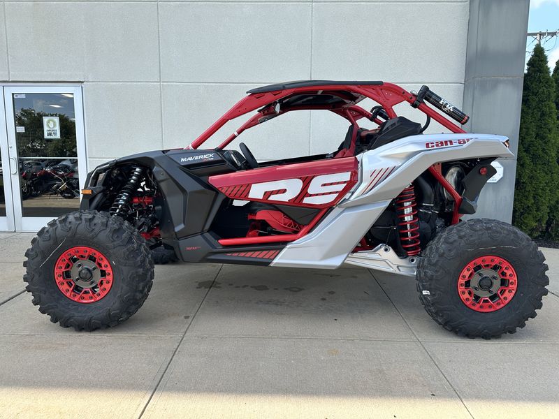 2024 Can-Am MAVERICK X3 X RS with SmartShox TURBO RRImage 2