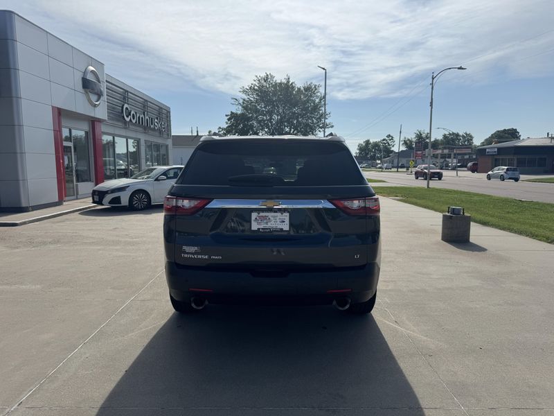 Used 2020 Chevrolet Traverse LT ClothImage 7