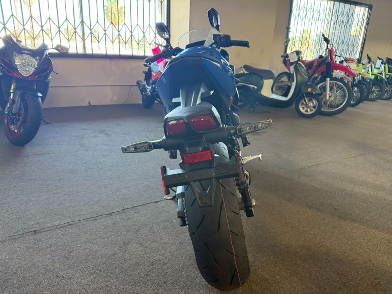 New 2026 Suzuki GSX-8R Image 6