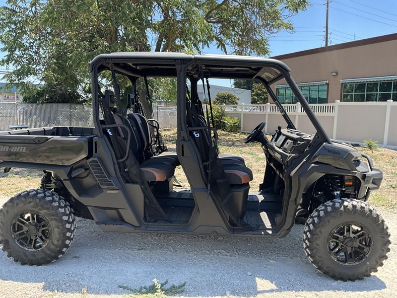 New 2026 Can-Am DEFENDER MAX LONE STAR HD11 Image 4