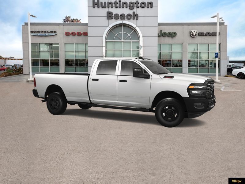 2025 RAM 3500 Tradesman Crew Cab 4x4 Long BoxImage 7