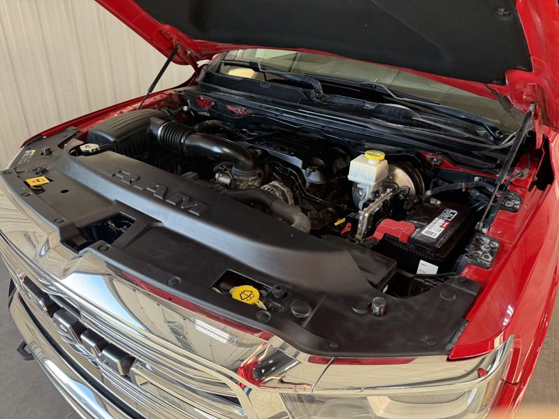 Used 2019 RAM 1500 LaramieImage 17