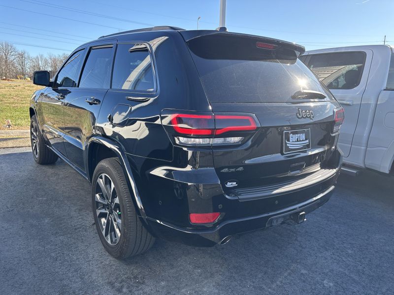 Used 2020 Jeep Grand Cherokee OverlandImage 12