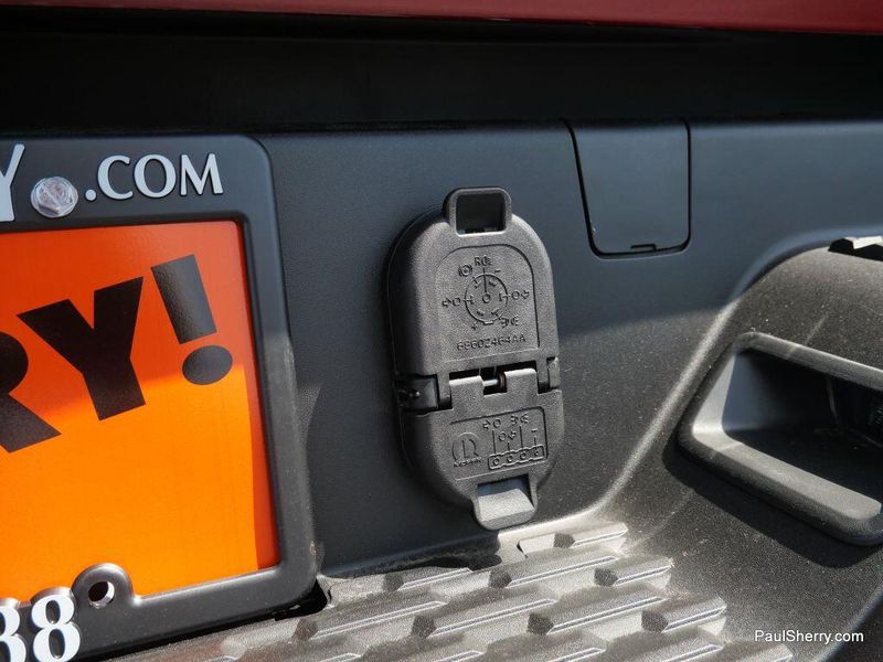 New 2026 RAM 1500 Laramie Crew Cab 4x4 5'7' Box