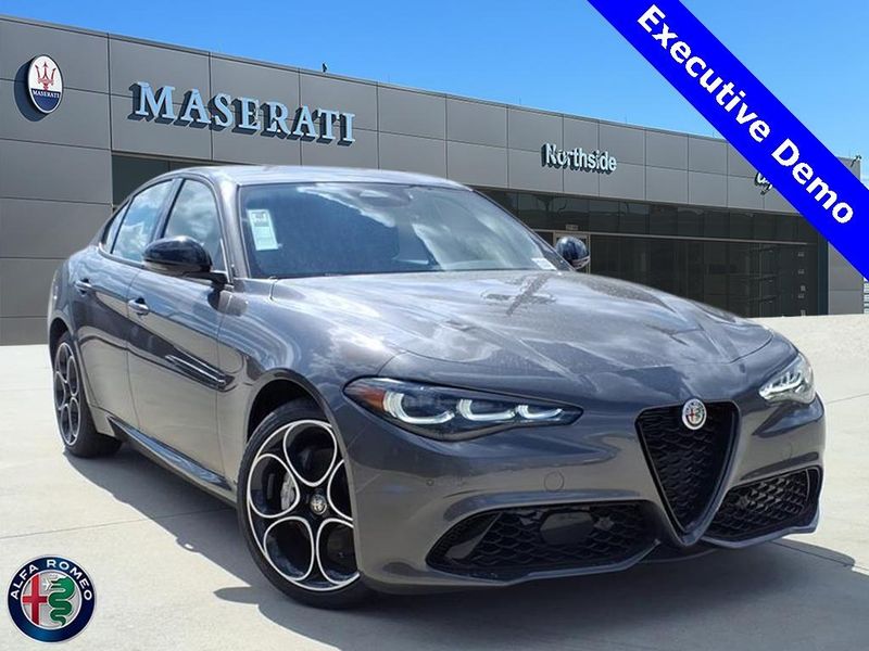 New 2025 Alfa Romeo Giulia AWDImage 1