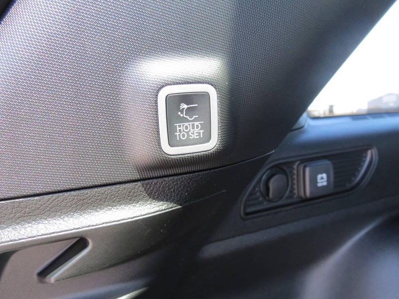 New 2026 Jeep Grand Cherokee Laredo X 4x4Image 23