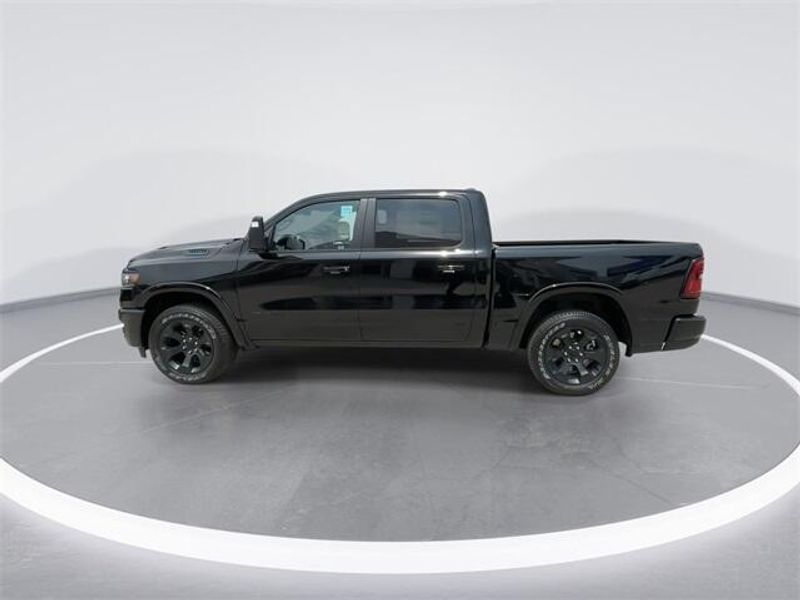 2025 RAM 1500 Big Horn Crew Cab 4x4 5
