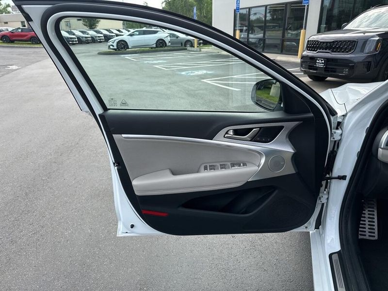 2022 Genesis G70 3.3TImage 26