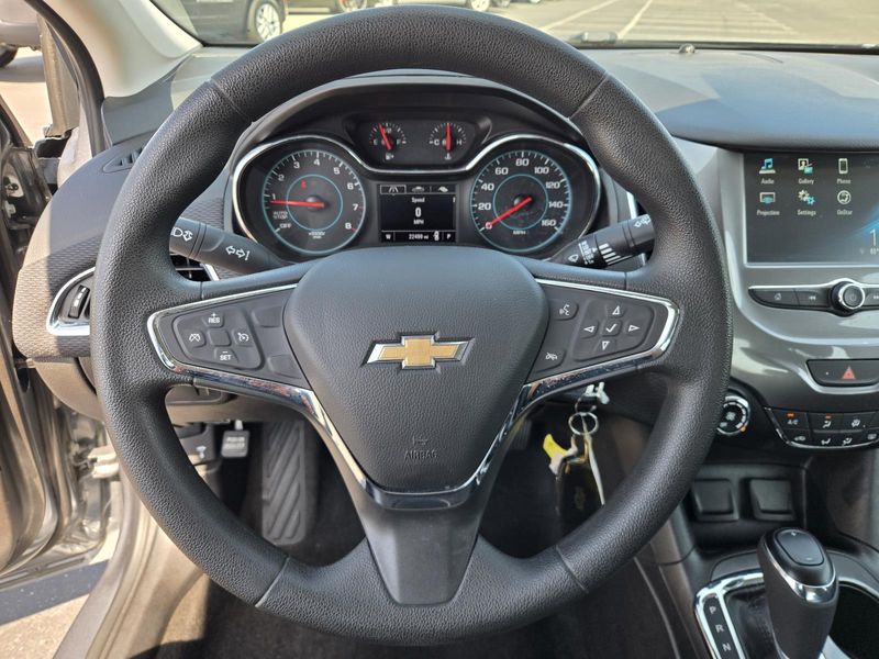 Used 2018 Chevrolet Cruze 4dr Sdn 1.4L LT w/1SD