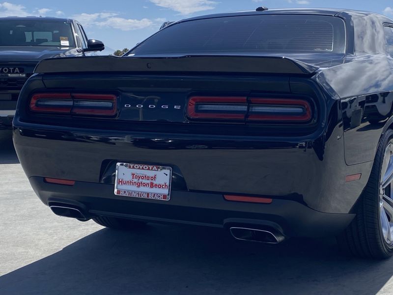 Used 2022 Dodge Challenger R/TImage 4
