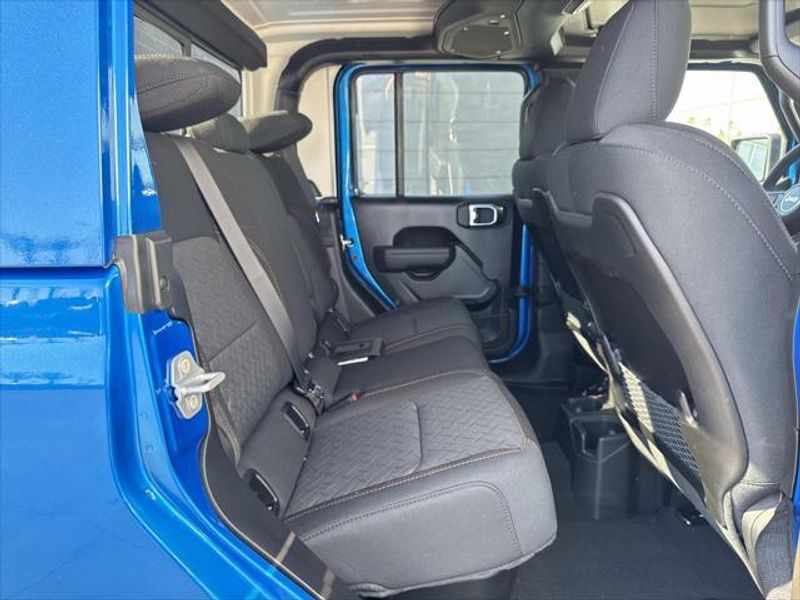 New 2026 Jeep Gladiator Mojave 4x4