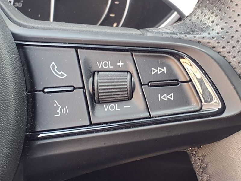 Used 2022 Alfa Romeo Stelvio VeloceImage 17