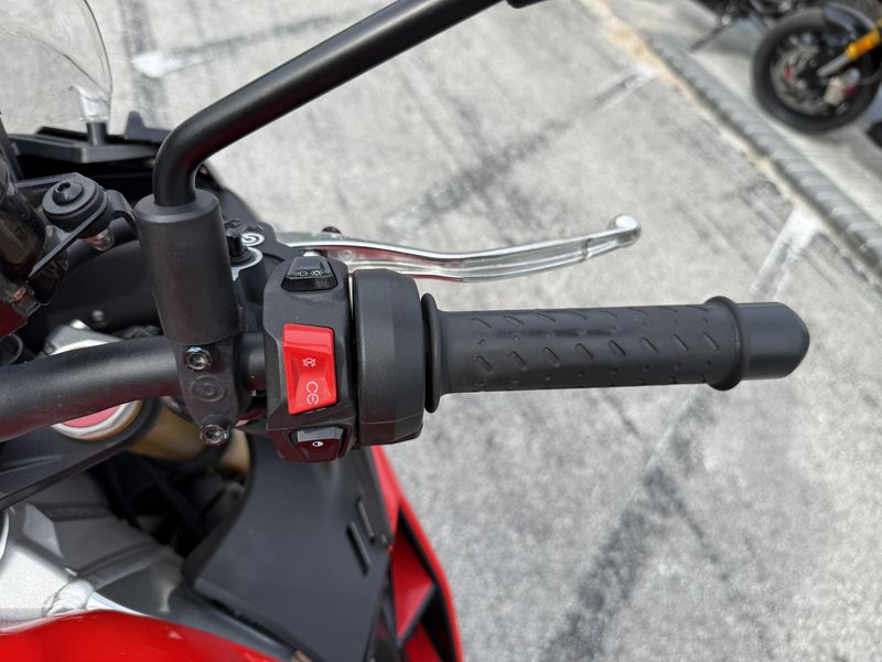 Used 2023 Aprilia Tuono V4 1100 