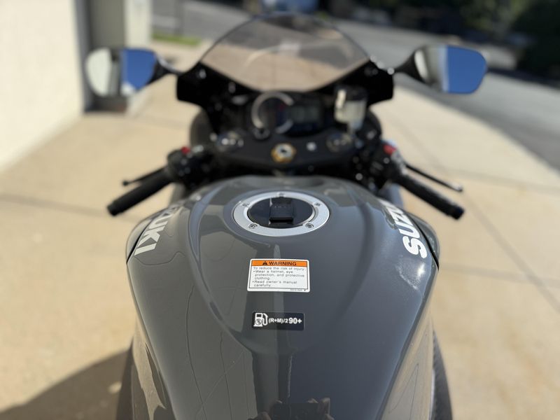 2025 Suzuki GSXR 600Image 8