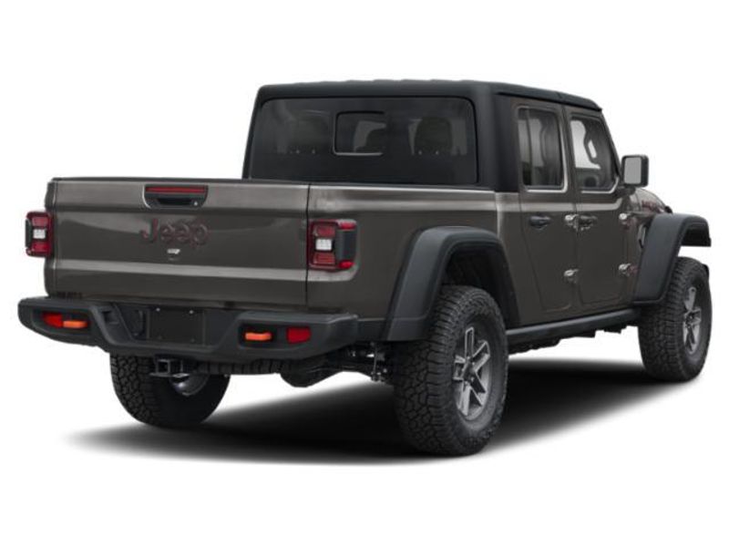 2026 Jeep Gladiator Mojave photo 2