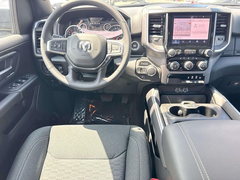 New 2026 RAM 1500 Big Horn Crew Cab 4x4 5'7' Box