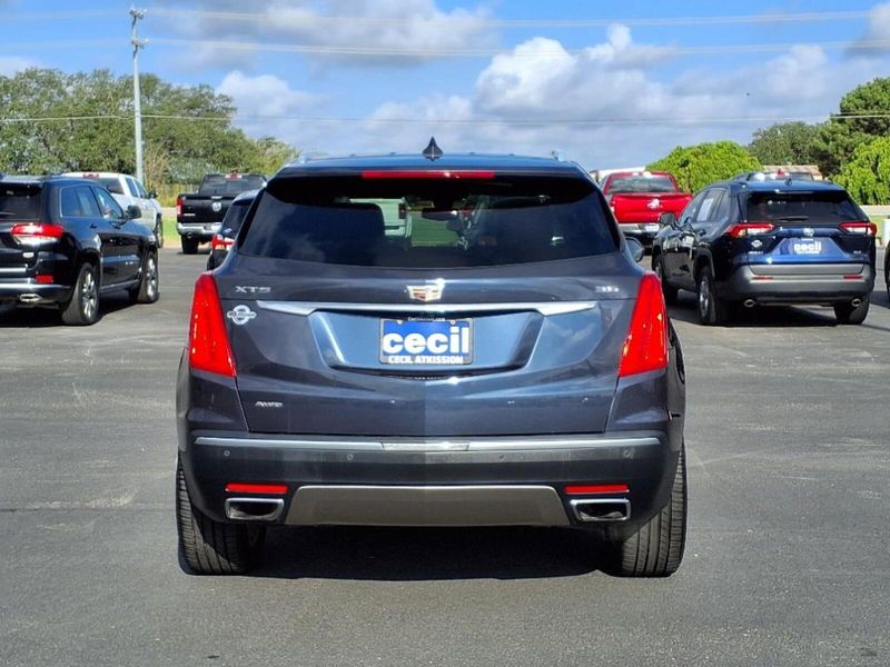 2018 Cadillac XT5 Platinum photo 8