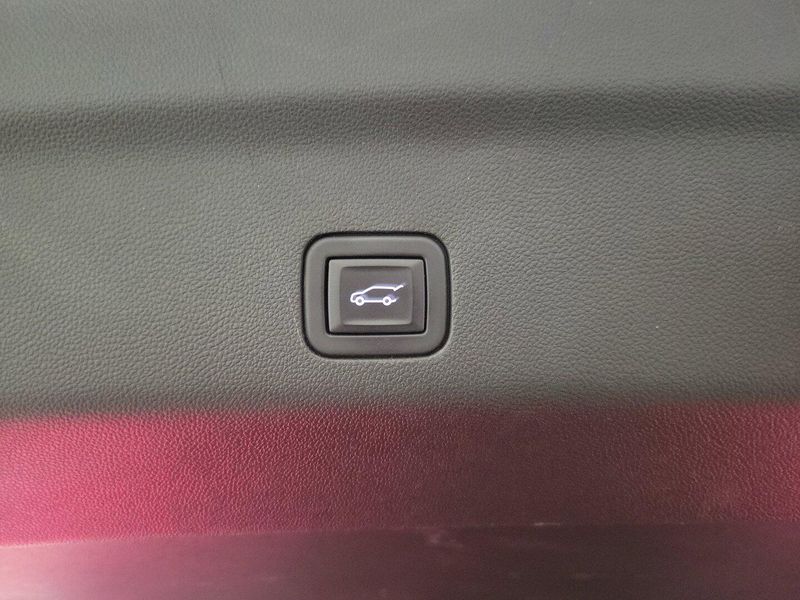 2023 Cadillac Escalade V-Series photo 26