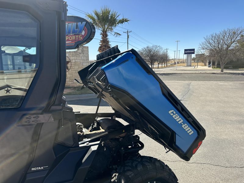 2021 Can-Am DEFENDER MAX LIMITED CAB HD10 BLUEImage 7