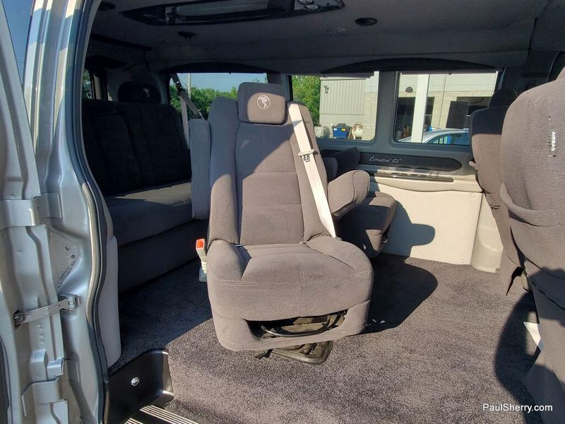 Used 2019 Chevrolet Express 2500 Image 20