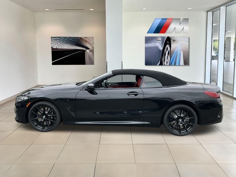 2025 BMW 8 Series M850i xDriveImage 5