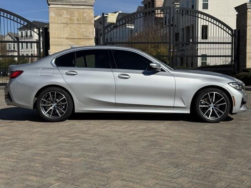 2020 BMW 3 Series 330iImage 12