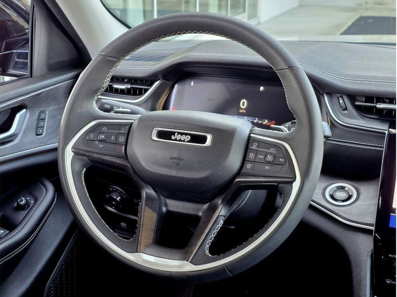 Used 2023 Jeep Grand Cherokee Limited