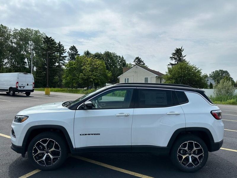 2025 Jeep Compass Limited 4x4Image 4