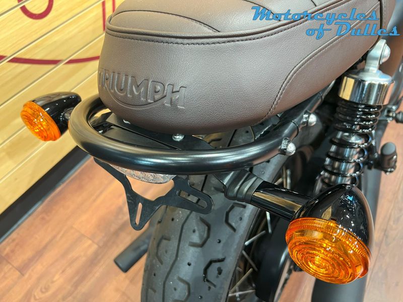 2018 Triumph Bonneville T120 Black Image 20