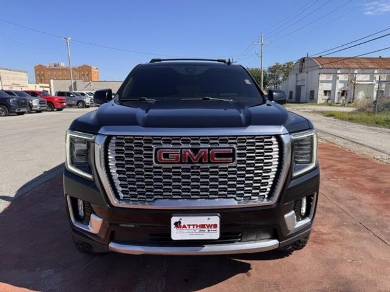 Used 2021 GMC Yukon DenaliImage 2