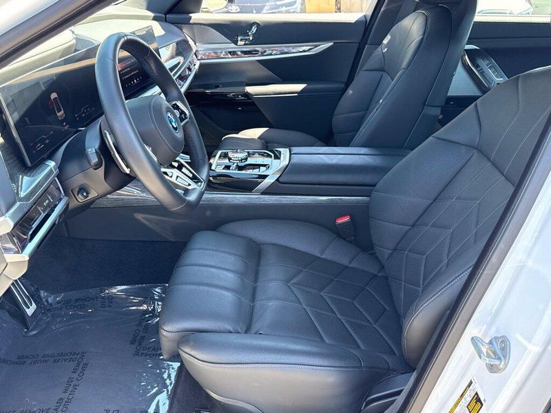 Used 2026 BMW 7 Series 750e xDriveImage 21