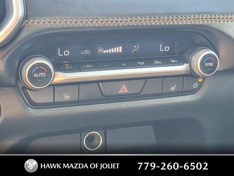 2025 Mazda CX-50 Premium photo 15