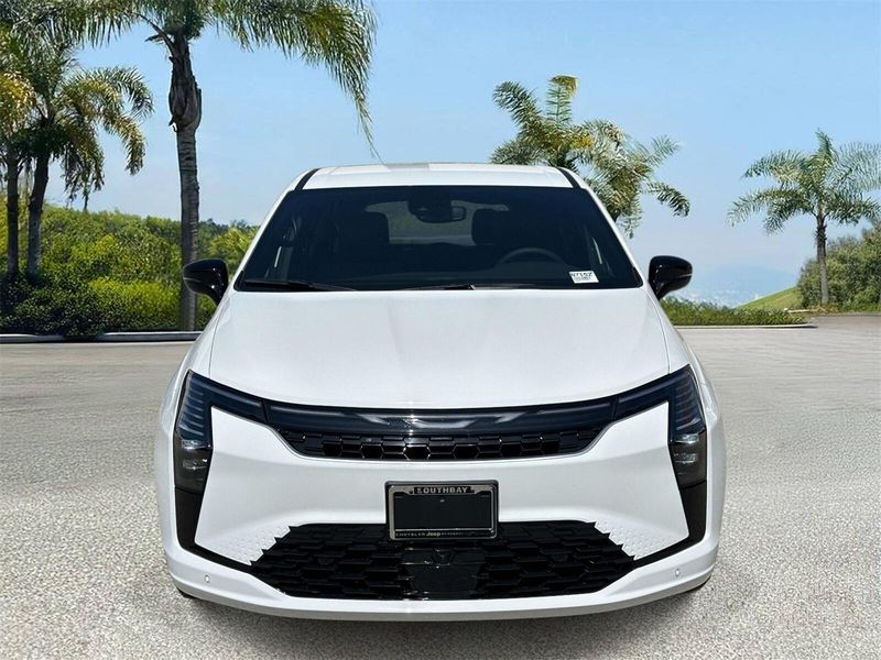 New 2027 Chrysler Pacifica Select Awd