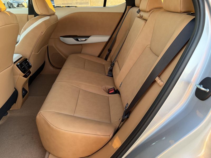 New 2026 Lexus RZ 350eImage 26