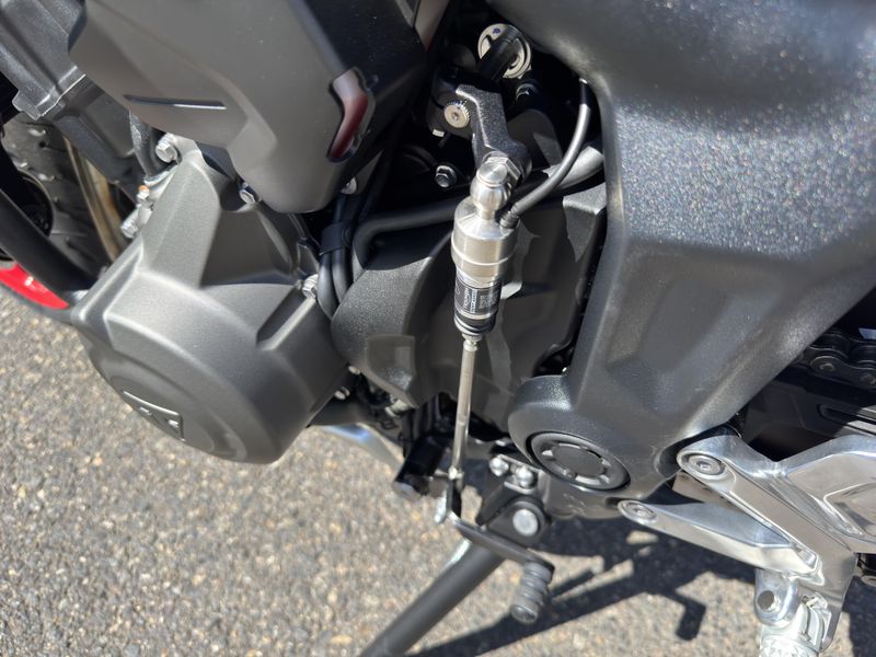 2026 Triumph Trident 660 Triple Tribute - SAPPHIRE BLACK - COBALT BLUE 