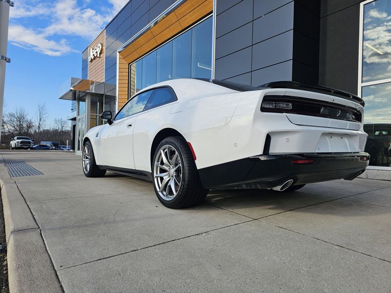 New 2026 Dodge Charger Scat Pack Plus 2-door AwdImage 7