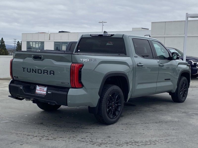 New 2025 Toyota Tundra Limited HybridImage 3