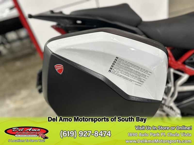 2024 Ducati MULTISTRADA V4 S TRAVEL & RADAR SPOKED WHEELS Image 17