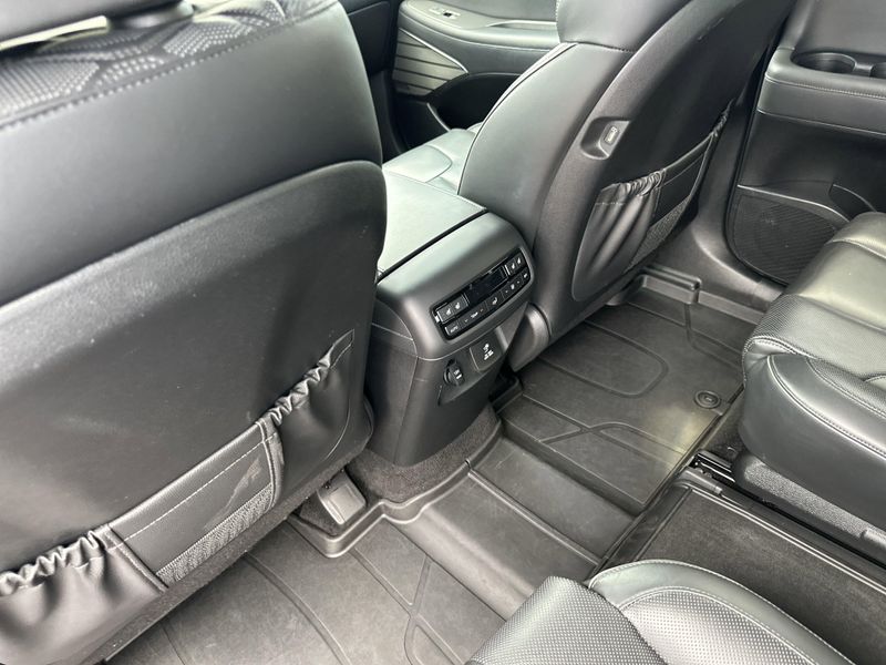 Used 2022 Hyundai Palisade LimitedImage 16